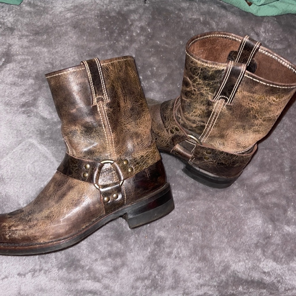 frye boots mens